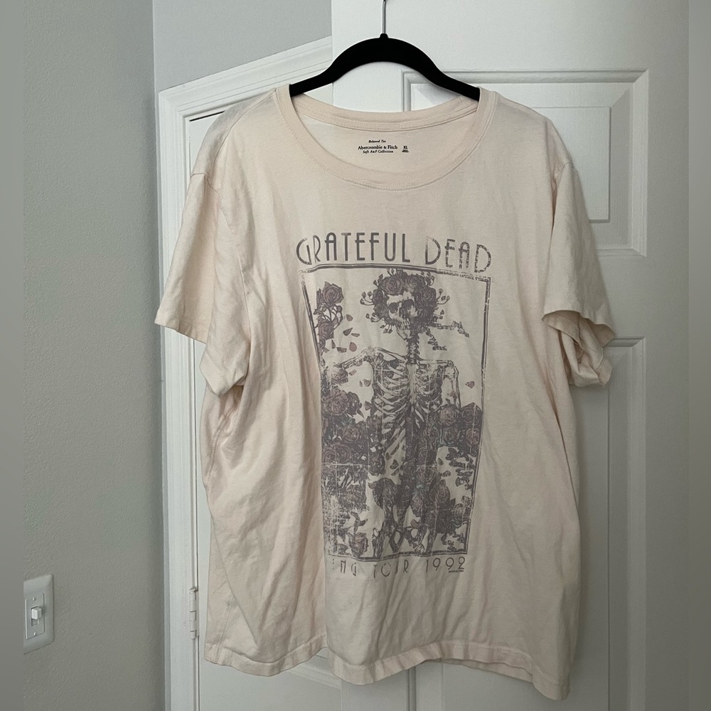 Abercrombie & Fitch Grateful Dead Graphic Tee